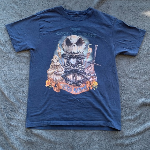 DISNEY nightmare before Christmas t-shirt - Picture 2 of 3